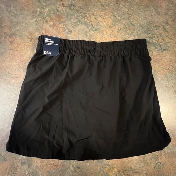 DSG‎ Womens Small Stride Skort Pure Black - Picture 2 of 9